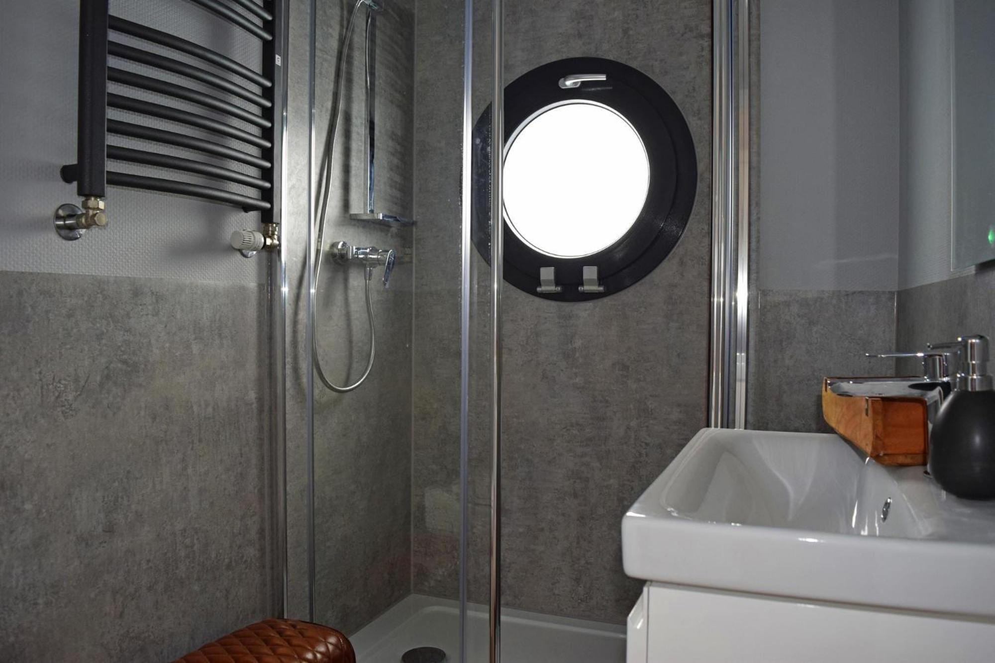 Houseboat Leni Flensburg Hotel Exterior photo